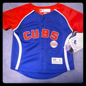 2T CUBS baseball jersey NWT seen in patches